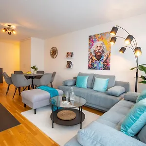Special Einstein I Basel, Messe Kleinbasel 10-star Apartment Basel